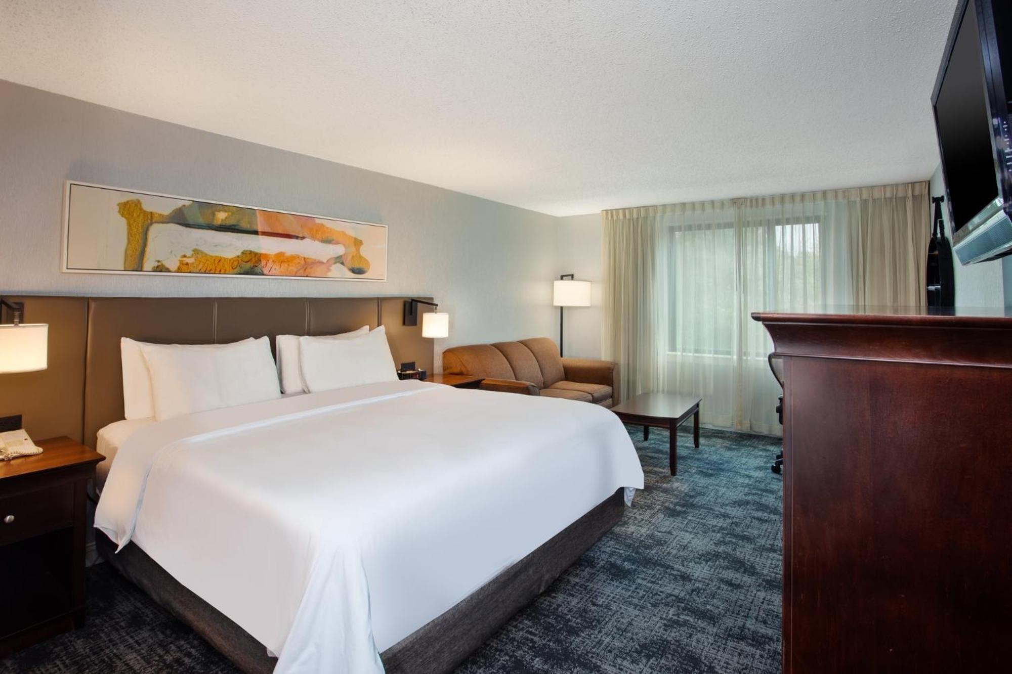 Отель Crowne Plaza Chicago-Northbrook By Ihg Экстерьер фото