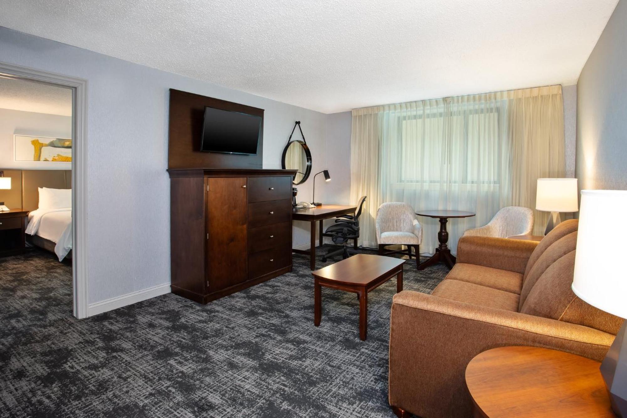 Отель Crowne Plaza Chicago-Northbrook By Ihg Экстерьер фото