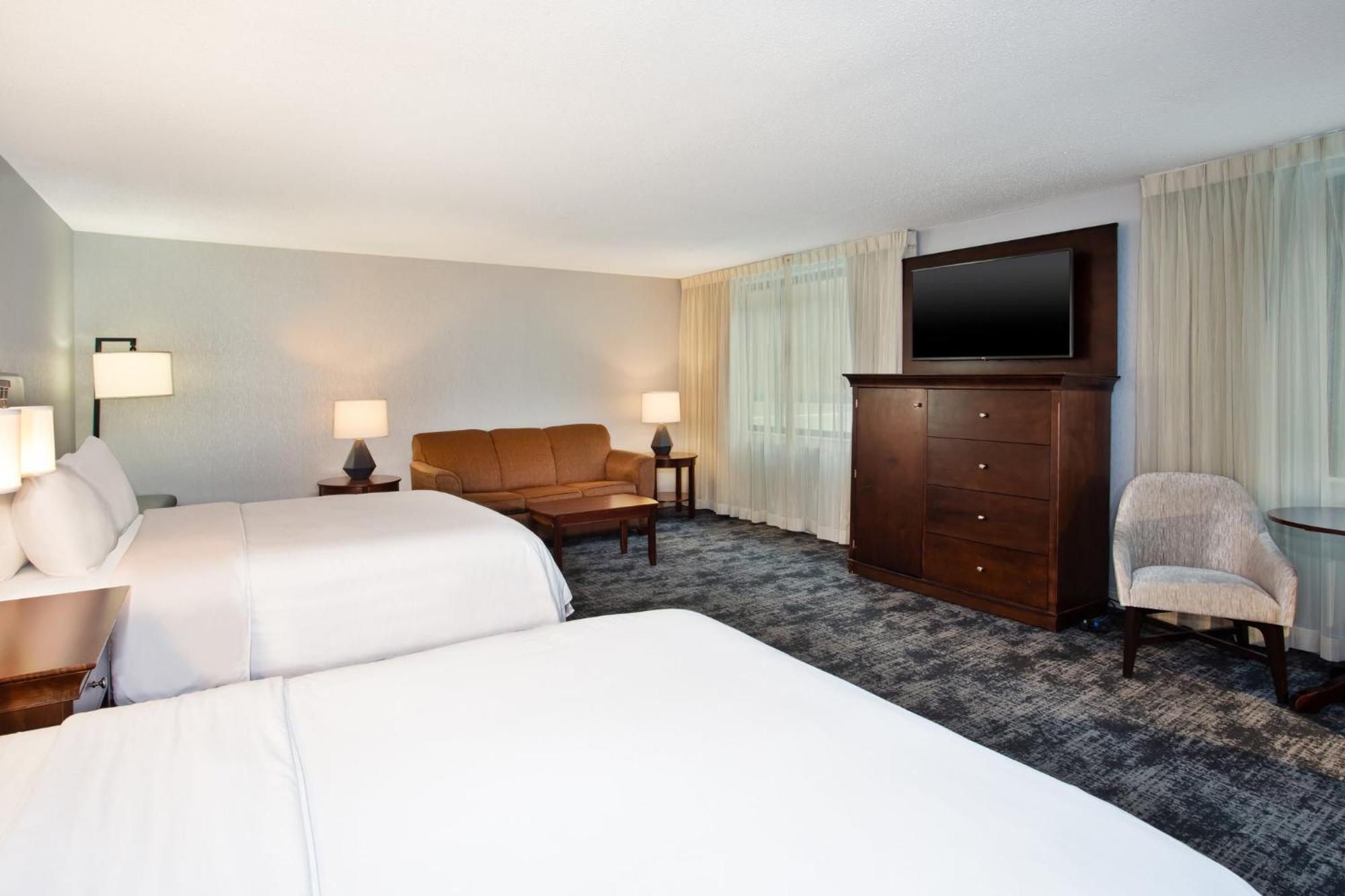 Отель Crowne Plaza Chicago-Northbrook By Ihg Экстерьер фото