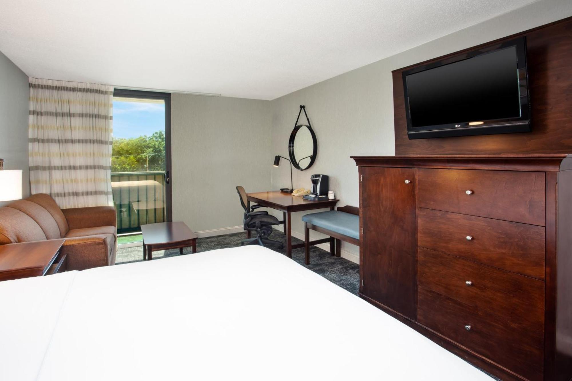Отель Crowne Plaza Chicago-Northbrook By Ihg Экстерьер фото
